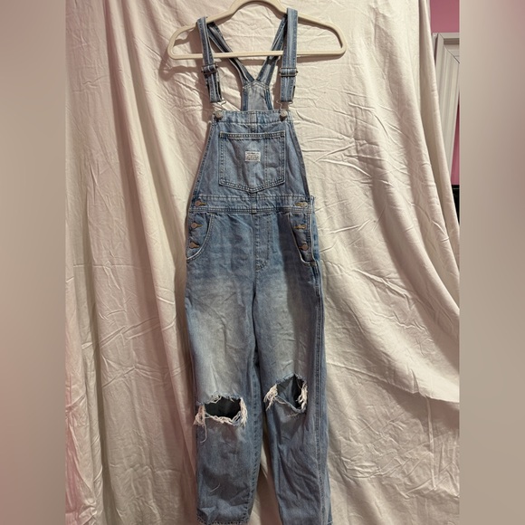Levi Ripped Overalls - Picture 2 of 3